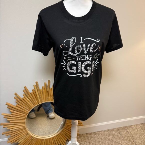 no name Tops - Stylish Black 'Love Being Gigi' Tee